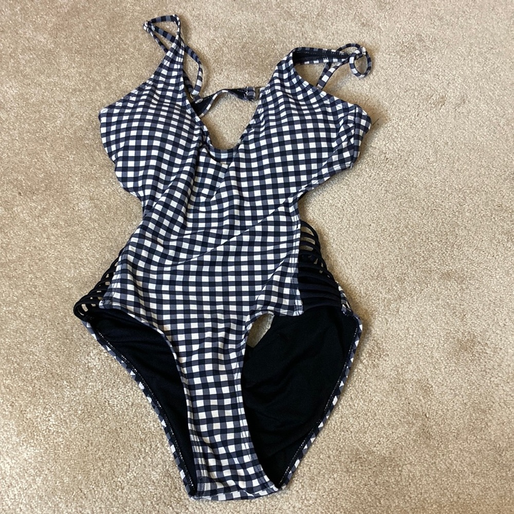 🆓 FWP Coral Tropics Gingham Monokini Swimsuit